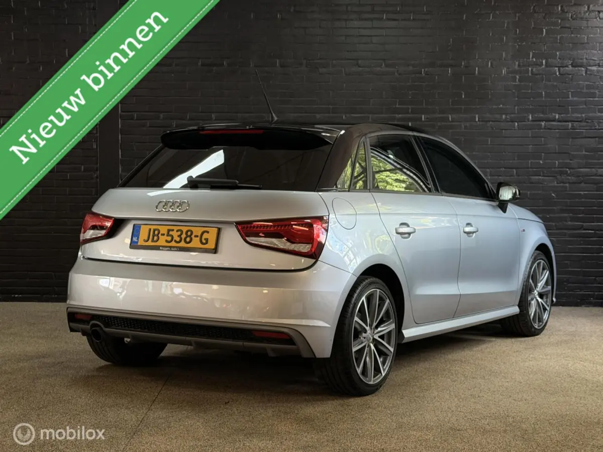 1.0 TFSI S Line TWO TONE CRUISE NAP 17 INCH
