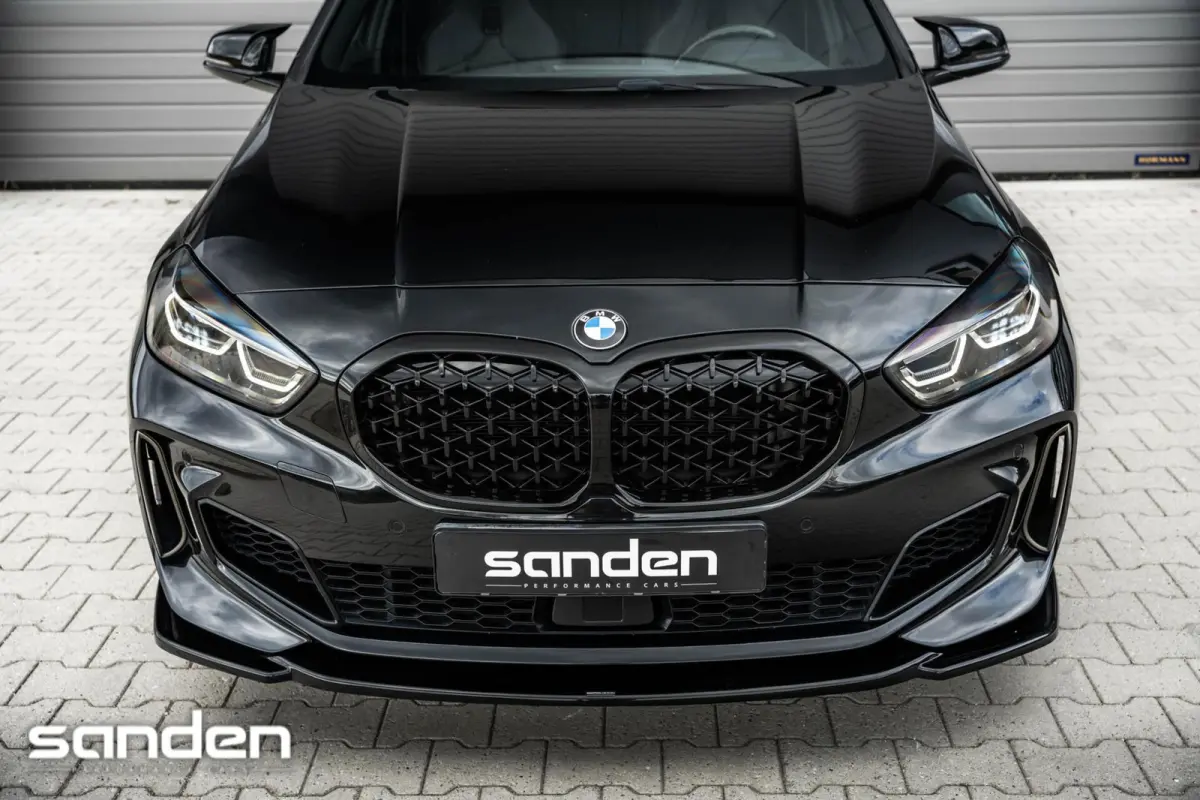 M135i xDrive M Sport|Pano|H/K|Sportstoel|HUD|LED