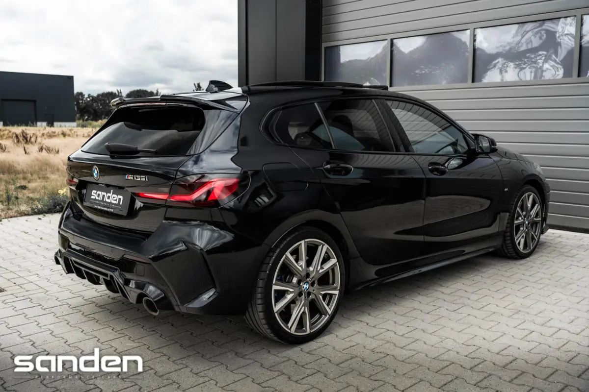 M135i xDrive M Sport|Pano|H/K|Sportstoel|HUD|LED