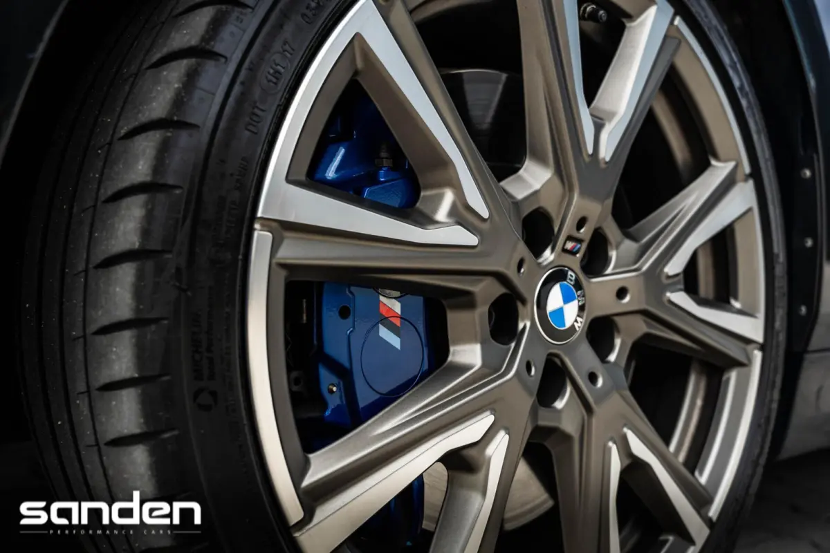 M135i xDrive M Sport|Pano|H/K|Sportstoel|HUD|LED