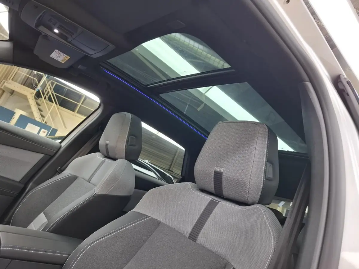 Business Edition 97 kWh LONG RANGE / 8 JAAR GARANTIE!! / SOH 100% / Navigatie / 360 Camera / Matrix LED / Panorama / Hi-Fi / Keyless / Parkeersensoren / Stuur -en Stoelverwarmd / Elektr. Ach