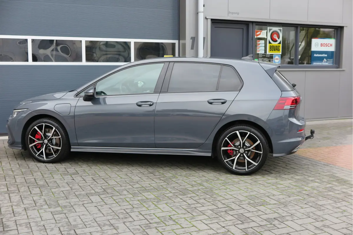 1.4 eHybrid 245pk GTE ,SOH 93%. Trekhaak afneembaar,ACC, PDC, Virtual cockpit,Navi, DAB+ , Carplay , Zwarte hemelbekleding, 18"LMV etc.