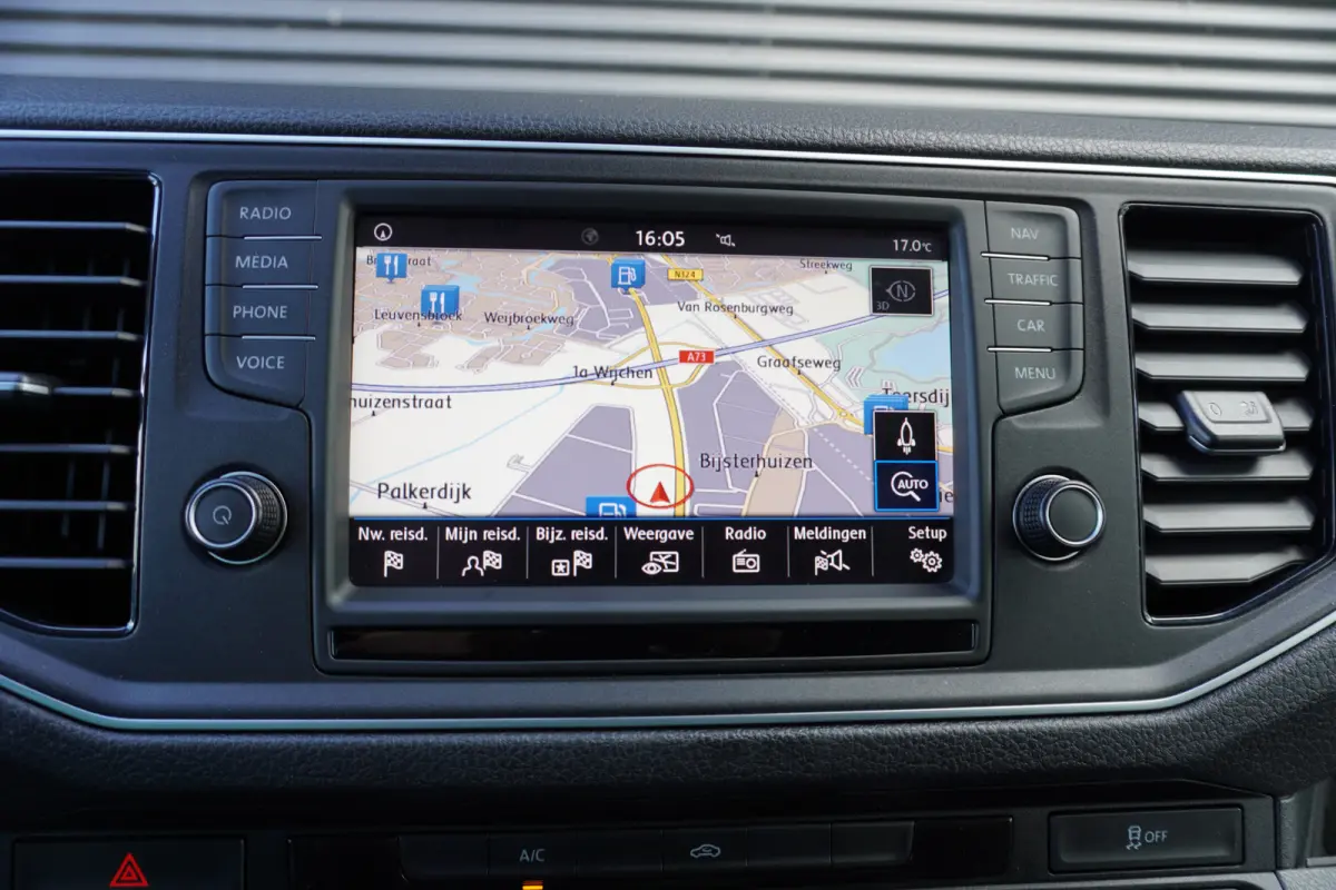 140pk Automaat L3H3/L2H2 Apple carplay Camera parkeersensoren Cruise control Navigatie 3-Zits