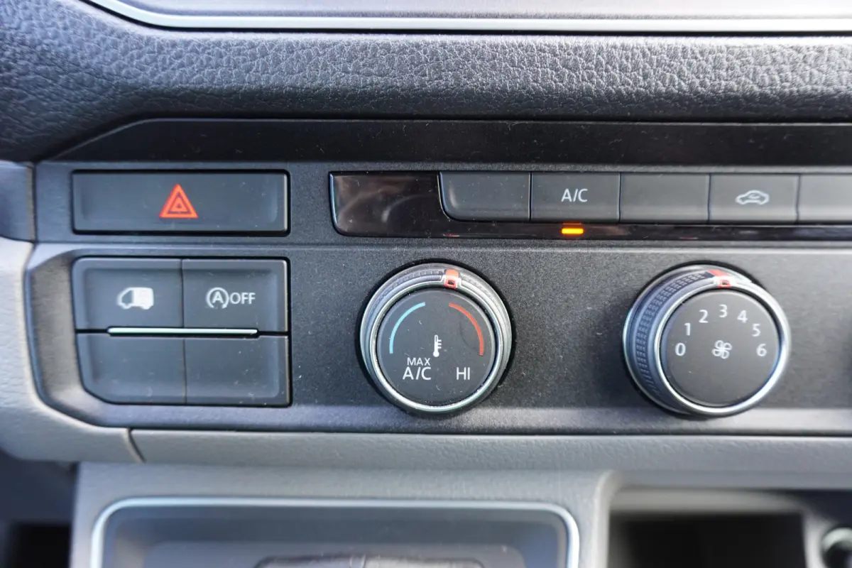 140pk Automaat L3H3/L2H2 Apple carplay Camera parkeersensoren Cruise control Navigatie 3-Zits