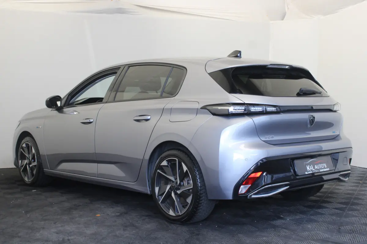 1.6 Plug-in Hybrid 180 Allure