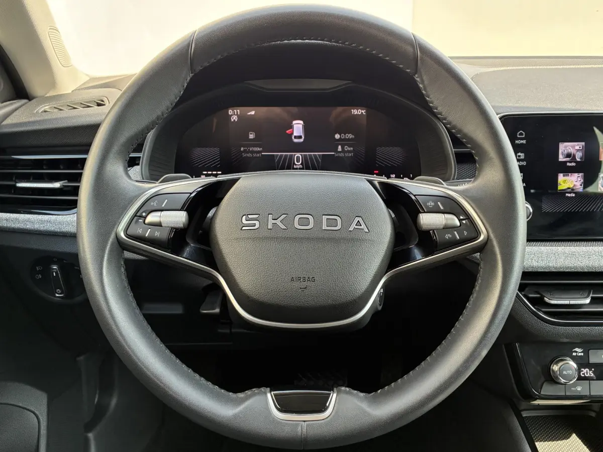 1.0 TSI DSG Automaat Selection / Garantie tot 03-2029 tot 60.000km / Apple Carplay & Android Auto / Climate Control / Cruise Control / Achteruitrijcamera /