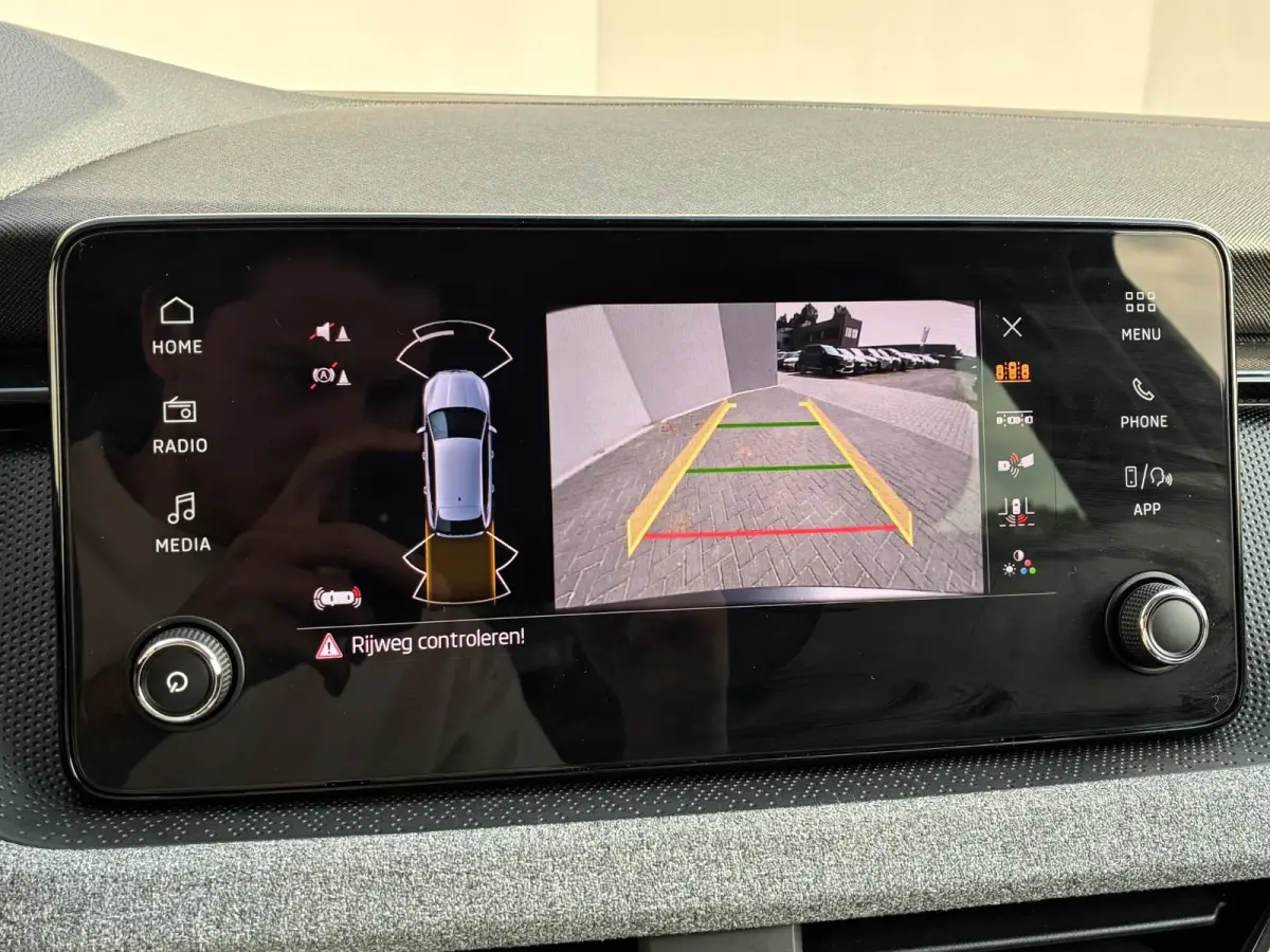 1.0 TSI DSG Automaat Selection / Garantie tot 03-2029 tot 60.000km / Apple Carplay & Android Auto / Climate Control / Cruise Control / Achteruitrijcamera /