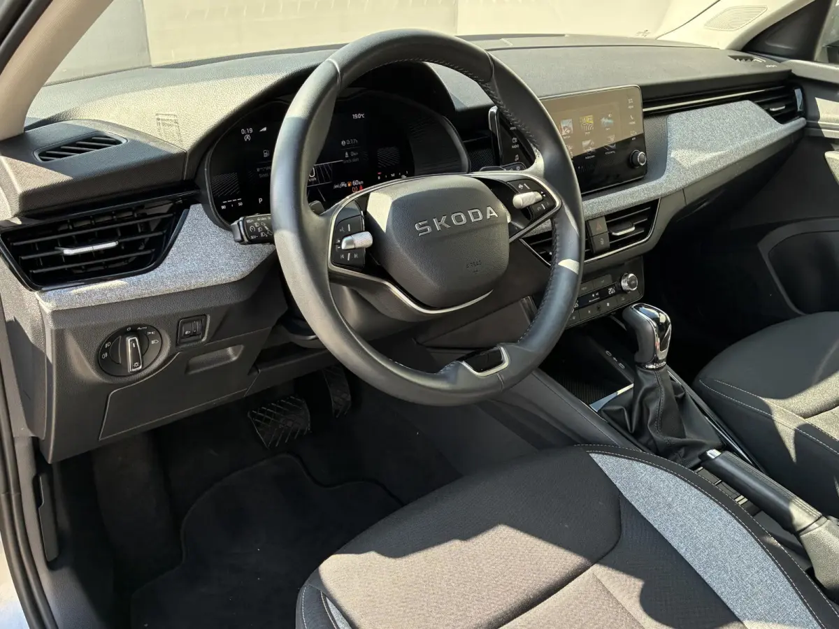 1.0 TSI DSG Automaat Selection / Garantie tot 03-2029 tot 60.000km / Apple Carplay & Android Auto / Climate Control / Cruise Control / Achteruitrijcamera /