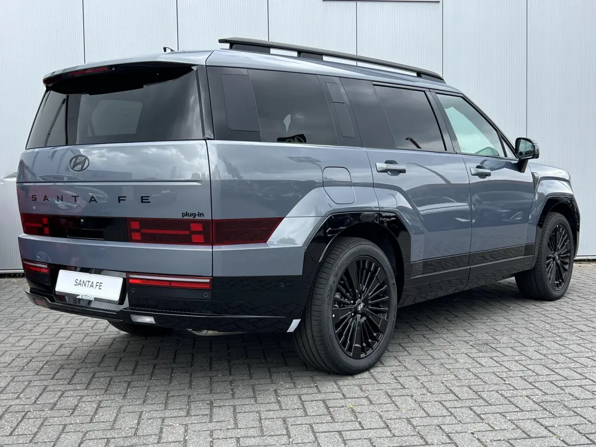 1.6 T-GDI PHEV Black Line 4WD 7p / Rijklaar incl. € 5.000,- korting voor € 66.143,- / 288 pk met 1700 KG trekvermogen / 20" / Leder zwart /