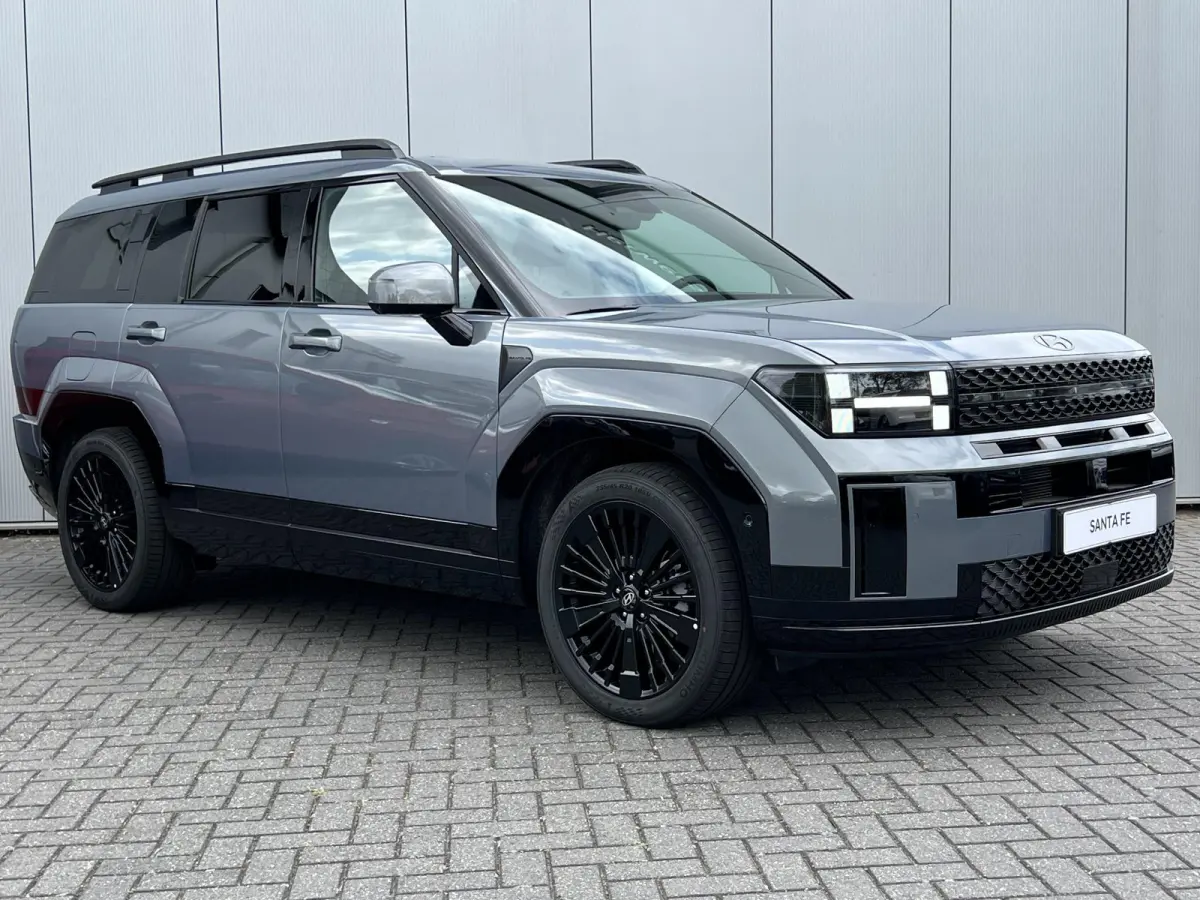 1.6 T-GDI PHEV Black Line 4WD 7p / Rijklaar incl. € 5.000,- korting voor € 66.143,- / 288 pk met 1700 KG trekvermogen / 20" / Leder zwart /