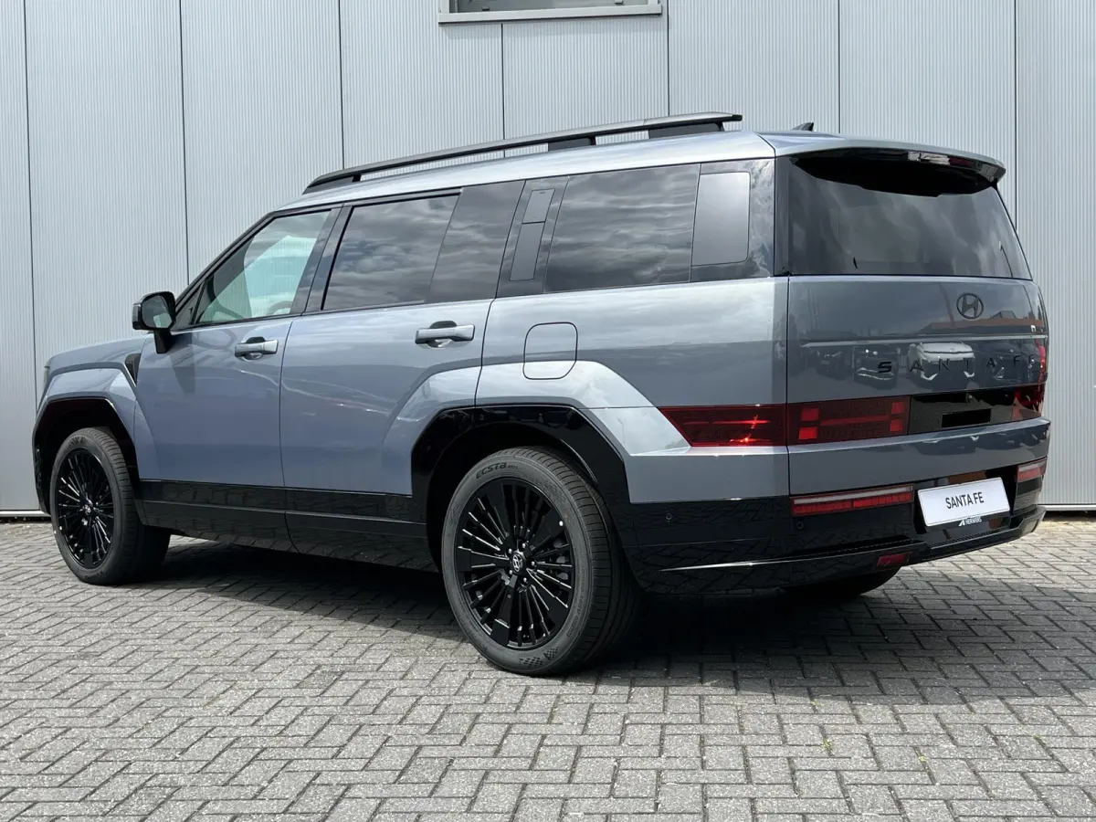 1.6 T-GDI PHEV Black Line 4WD 7p / Rijklaar incl. € 5.000,- korting voor € 66.143,- / 288 pk met 1700 KG trekvermogen / 20" / Leder zwart /