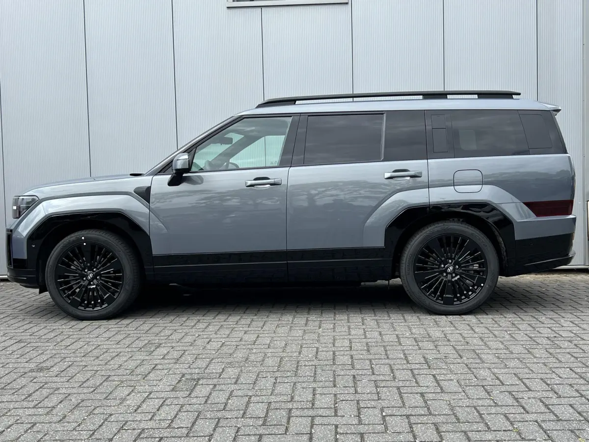 1.6 T-GDI PHEV Black Line 4WD 7p / Rijklaar incl. € 5.000,- korting voor € 66.143,- / 288 pk met 1700 KG trekvermogen / 20" / Leder zwart /