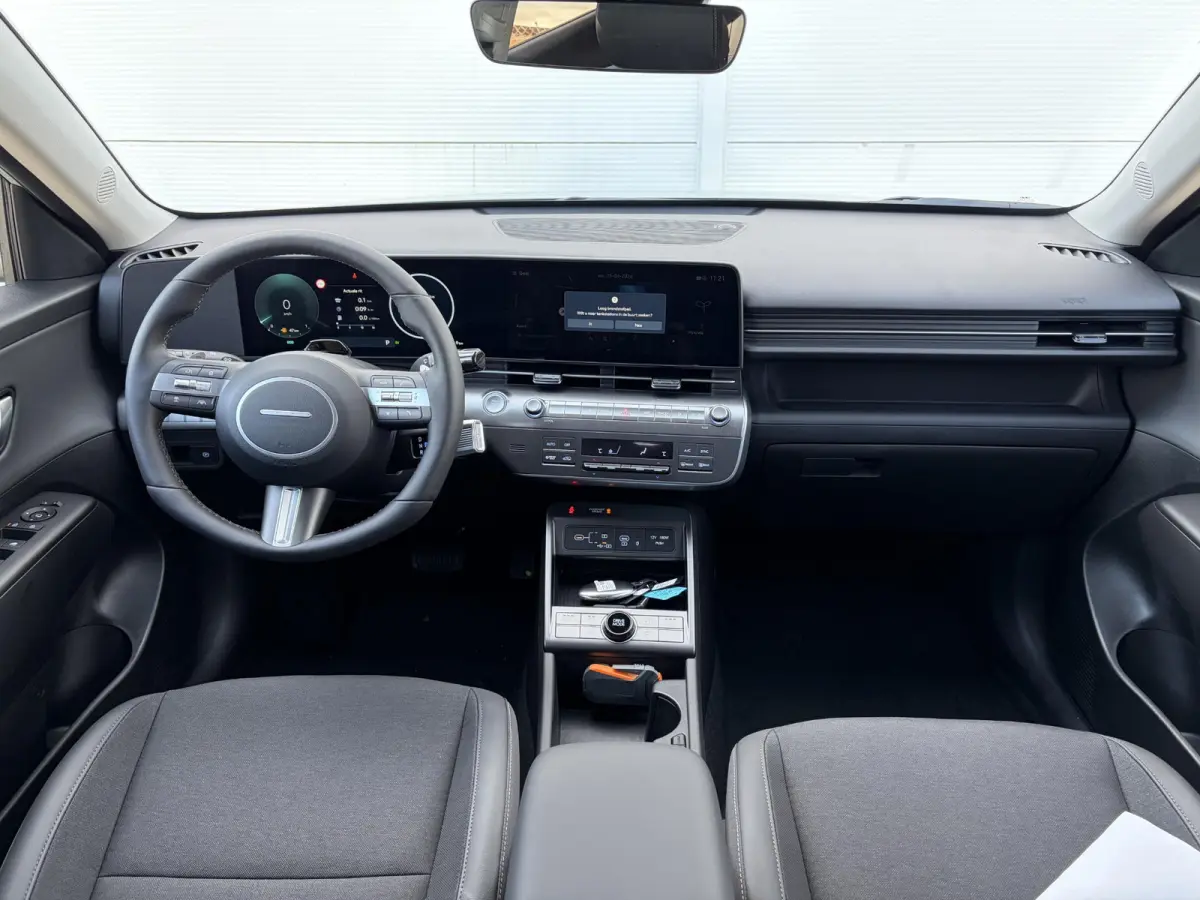 1.6 GDI HEV Comfort Plus / Elektrische Achterklep / Stoel Verwarming V+A / Stuur Verwarming / Keyless / Adaptive Cruise / Navigatie / Apple Carplay & Android Auto /