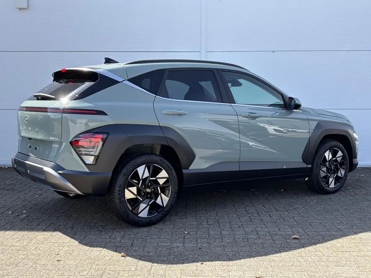 1.6 GDI HEV Comfort Plus / Elektrische Achterklep / Stoel Verwarming V+A / Stuur Verwarming / Keyless / Adaptive Cruise / Navigatie / Apple Carplay & Android Auto /