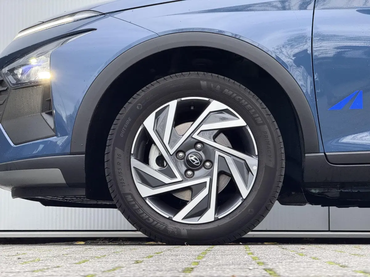 1.0 T-GDI Comfort / Navigatie / Achteruitrijcamera / Parkeersensoren Achter / Airco / Cruise Control /