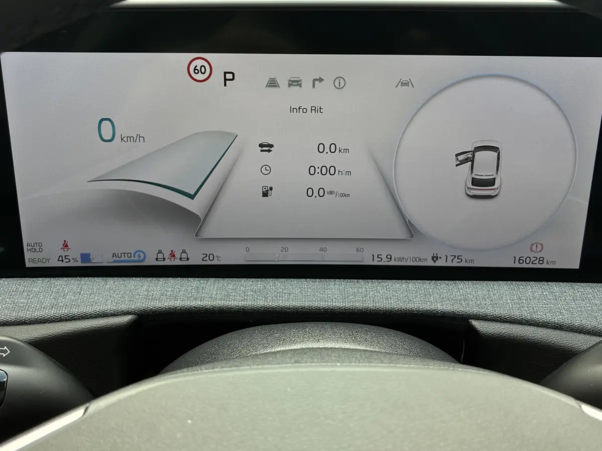Edition 77.4 kWh / SOH 100% / Fabrieksgarantie t/m 05-2032 / 1.600 kg trekgewicht / Android Auto & Apple Carplay / Navigatie / Cruise Control Adaptief / Climate Control / DAB / Draadloze Tel
