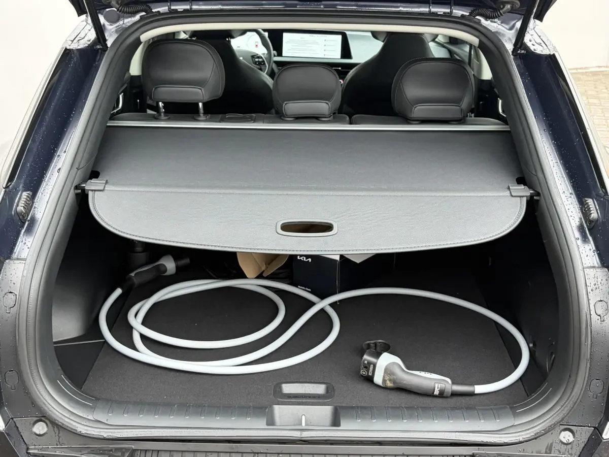 Edition 77.4 kWh / SOH 100% / Fabrieksgarantie t/m 05-2032 / 1.600 kg trekgewicht / Android Auto & Apple Carplay / Navigatie / Cruise Control Adaptief / Climate Control / DAB / Draadloze Tel