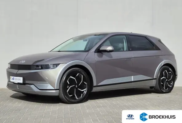 Connect 73kWh / SOH 100% / Fabrieksgarantie tot 05-2027 / Trekgewicht 1600 kg / CCS snelladen / Warmtepomp / WLTP bereik 481 km bereik stad 686 km / Stuur- Stoel & Achterbank verwarming / Ad