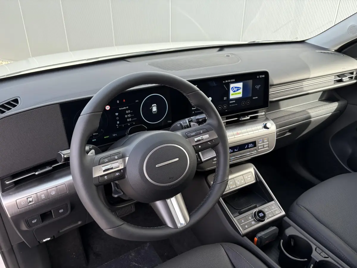 1.6 GDI HEV Premium Sky / Demo Deal / Trekhaak Afneembaar 13-Polig / Stoelverkoeling / Stoelverwarming Voor + Achter / 360 camera / Navigatie / BOSE Audio /