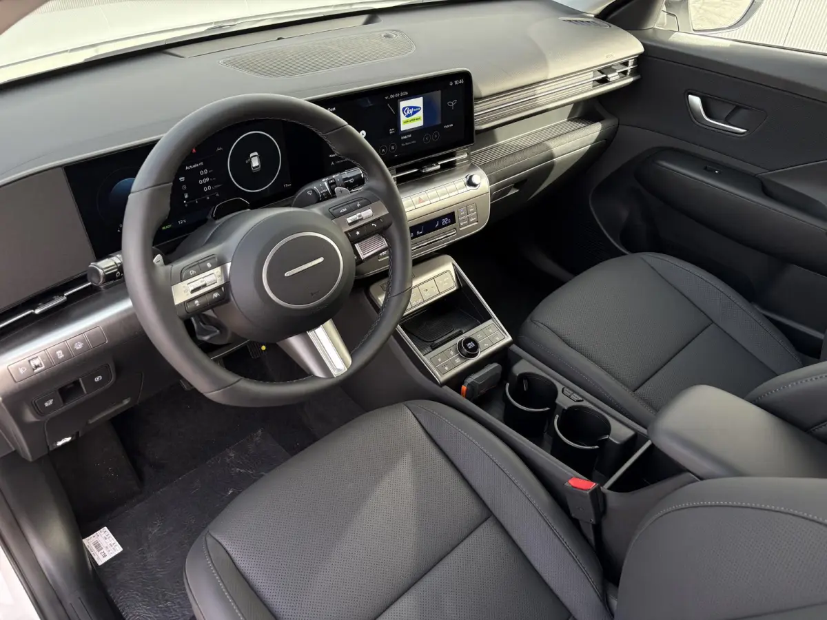 1.6 GDI HEV Premium Sky / Demo Deal / Trekhaak Afneembaar 13-Polig / Stoelverkoeling / Stoelverwarming Voor + Achter / 360 camera / Navigatie / BOSE Audio /