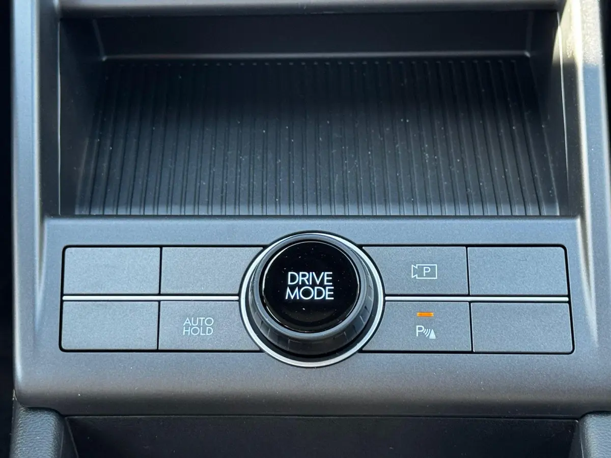 Comfort 64.8 kWh / 4000 Voordeel / Achteruitrijcamera / Dynamische Navigatie / Adaptive Cruise Control / Climate Control / Lichtmetalen Velgen /