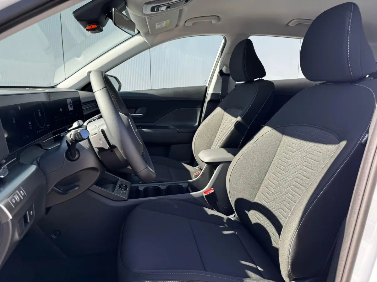 Comfort 64.8 kWh / 4000 Voordeel / Achteruitrijcamera / Dynamische Navigatie / Adaptive Cruise Control / Climate Control / Lichtmetalen Velgen /