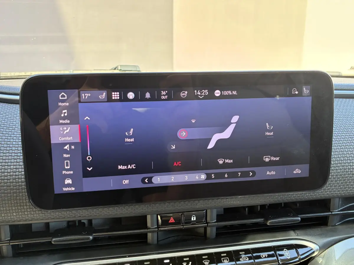 La Prima 42 kWh / SOH 94% / Apple Carplay/Android Auto / Achteruitrijcamera / Adaptieve Cruise Control / Lichtmetalen Velgen 17" / Navigatie / 3-fase / Snelladen /