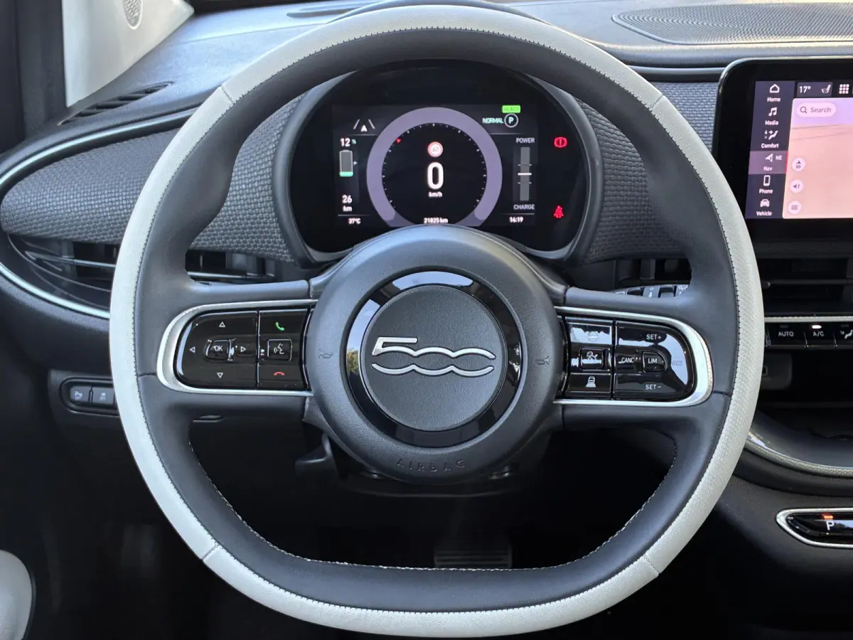 La Prima 42 kWh / SOH 94% / Apple Carplay/Android Auto / Achteruitrijcamera / Adaptieve Cruise Control / Lichtmetalen Velgen 17" / Navigatie / 3-fase / Snelladen /