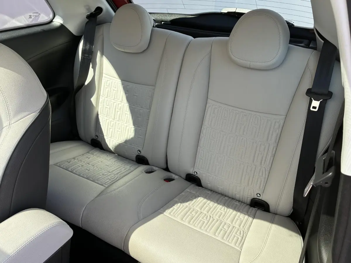 La Prima 42 kWh / SOH 94% / Apple Carplay/Android Auto / Achteruitrijcamera / Adaptieve Cruise Control / Lichtmetalen Velgen 17" / Navigatie / 3-fase / Snelladen /