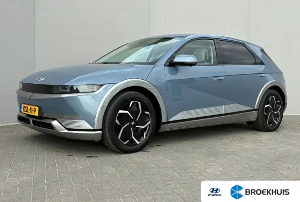 Lounge 77.4 kWh / SOH 100% / Fabrieksgarantie tot 12-2027 / CCS snelladen / Head Up Display / Warmtepomp / Trekgewicht 1600 kg / Elektrische achterklep / Stuur- Stoel & Achterbank verwarming