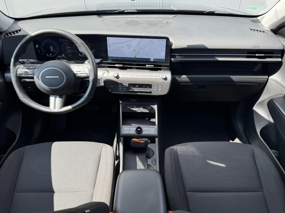 1.6 GDI HEV Comfort / 1e eig / NL auto / Navigatie / Climate control / Adapt. cruise control / Trekhaak / All season banden /