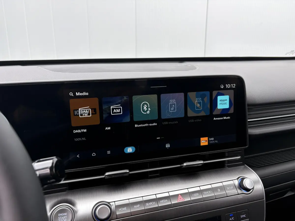 1.6 GDI HEV Comfort Plus / Stoelverwarming voor en achter / Stuurverwarming / Navigatie / Apple Carplay/Android Auto / Stof/Lederen bekleding / Climate Control / Cruis Control Adaptief /