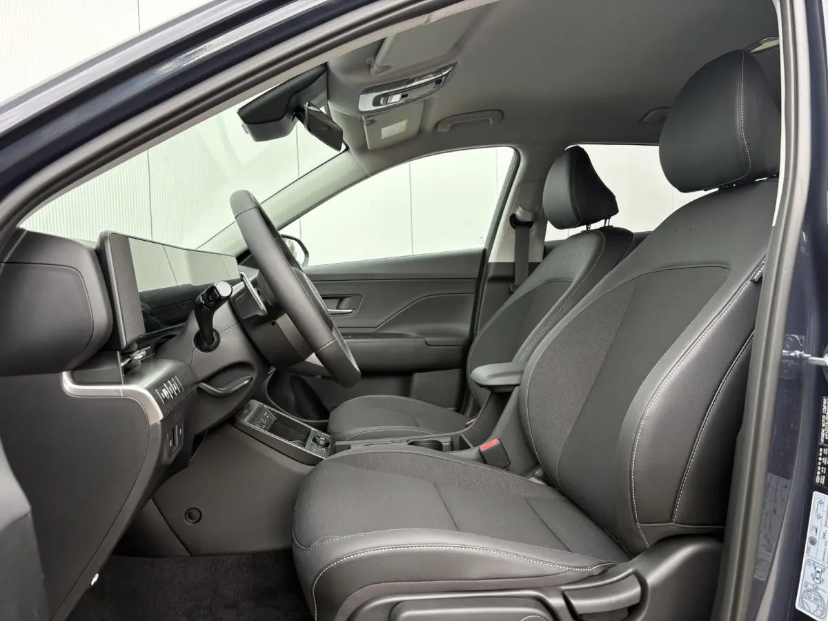 1.6 GDI HEV Comfort Plus / Stoelverwarming voor en achter / Stuurverwarming / Navigatie / Apple Carplay/Android Auto / Stof/Lederen bekleding / Climate Control / Cruis Control Adaptief /