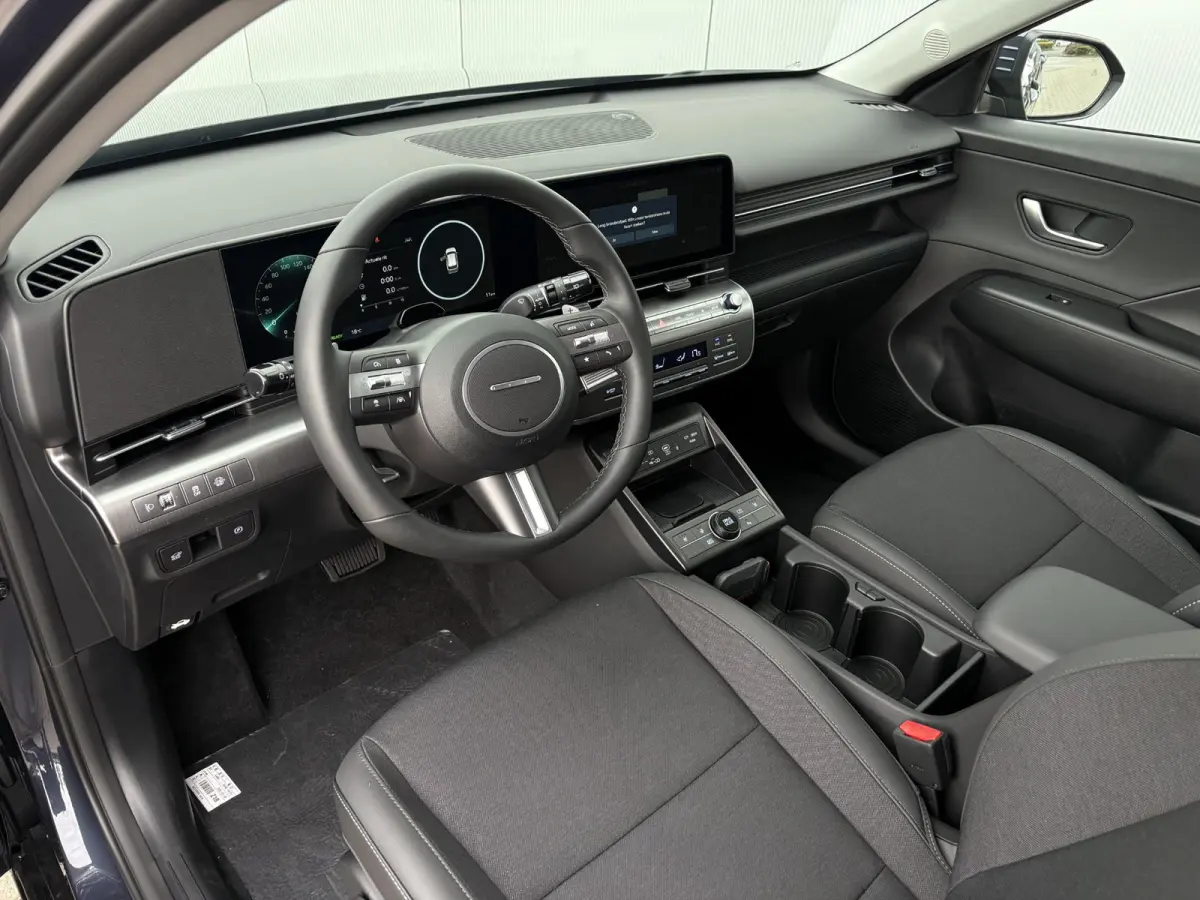 1.6 GDI HEV Comfort Plus / Stoelverwarming voor en achter / Stuurverwarming / Navigatie / Apple Carplay/Android Auto / Stof/Lederen bekleding / Climate Control / Cruis Control Adaptief /