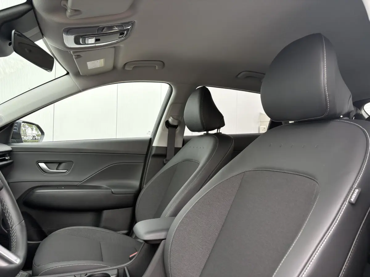 1.6 GDI HEV Comfort Plus / Stoelverwarming voor en achter / Stuurverwarming / Navigatie / Apple Carplay/Android Auto / Stof/Lederen bekleding / Climate Control / Cruis Control Adaptief /