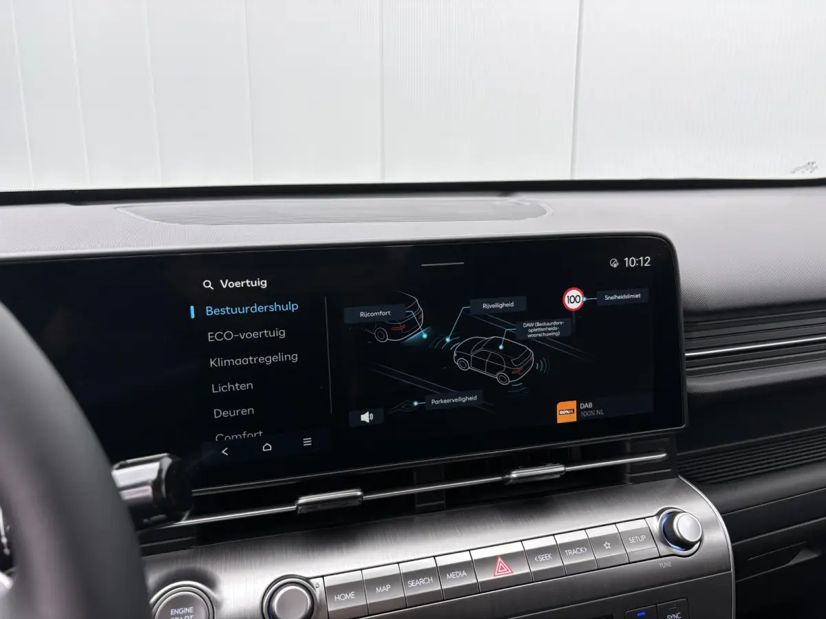 1.6 GDI HEV Comfort Plus / Stoelverwarming voor en achter / Stuurverwarming / Navigatie / Apple Carplay/Android Auto / Stof/Lederen bekleding / Climate Control / Cruis Control Adaptief /