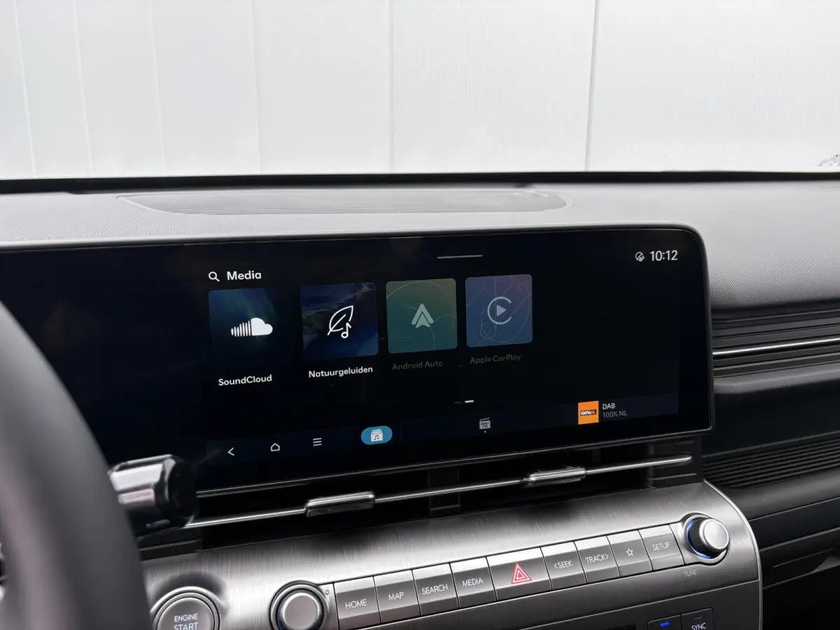 1.6 GDI HEV Comfort Plus / Stoelverwarming voor en achter / Stuurverwarming / Navigatie / Apple Carplay/Android Auto / Stof/Lederen bekleding / Climate Control / Cruis Control Adaptief /