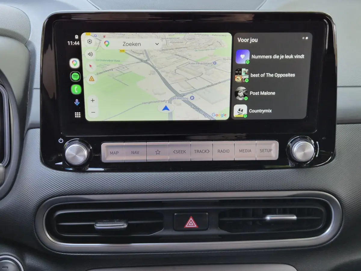 EV Comfort 39 kWh / SOH 100% / 3 fase Laden/ 8 jaar Batterijgarantie/  Fabrieksgarantie tot 02-2027 / Dealer onderhouden / Batterijgarantie tot 02-2030 / WLTP 305 km stad 435 km / CSS snella