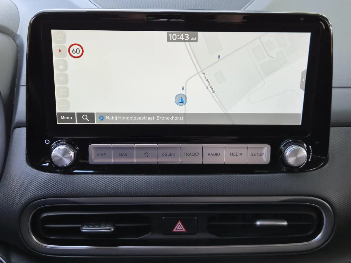 EV Comfort 39 kWh / SOH 100% / 3 fase Laden/ 8 jaar Batterijgarantie/  Fabrieksgarantie tot 02-2027 / Dealer onderhouden / Batterijgarantie tot 02-2030 / WLTP 305 km stad 435 km / CSS snella