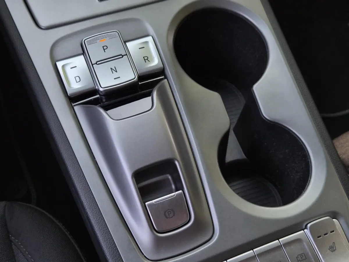EV Comfort 39 kWh / SOH 100% / 3 fase Laden/ 8 jaar Batterijgarantie/  Fabrieksgarantie tot 02-2027 / Dealer onderhouden / Batterijgarantie tot 02-2030 / WLTP 305 km stad 435 km / CSS snella