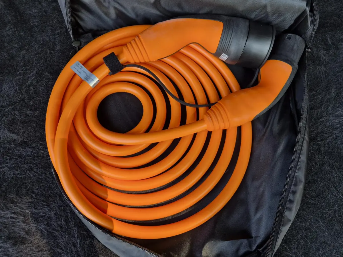 EV Comfort 39 kWh / SOH 100% / 3 fase Laden/ 8 jaar Batterijgarantie/  Fabrieksgarantie tot 02-2027 / Dealer onderhouden / Batterijgarantie tot 02-2030 / WLTP 305 km stad 435 km / CSS snella