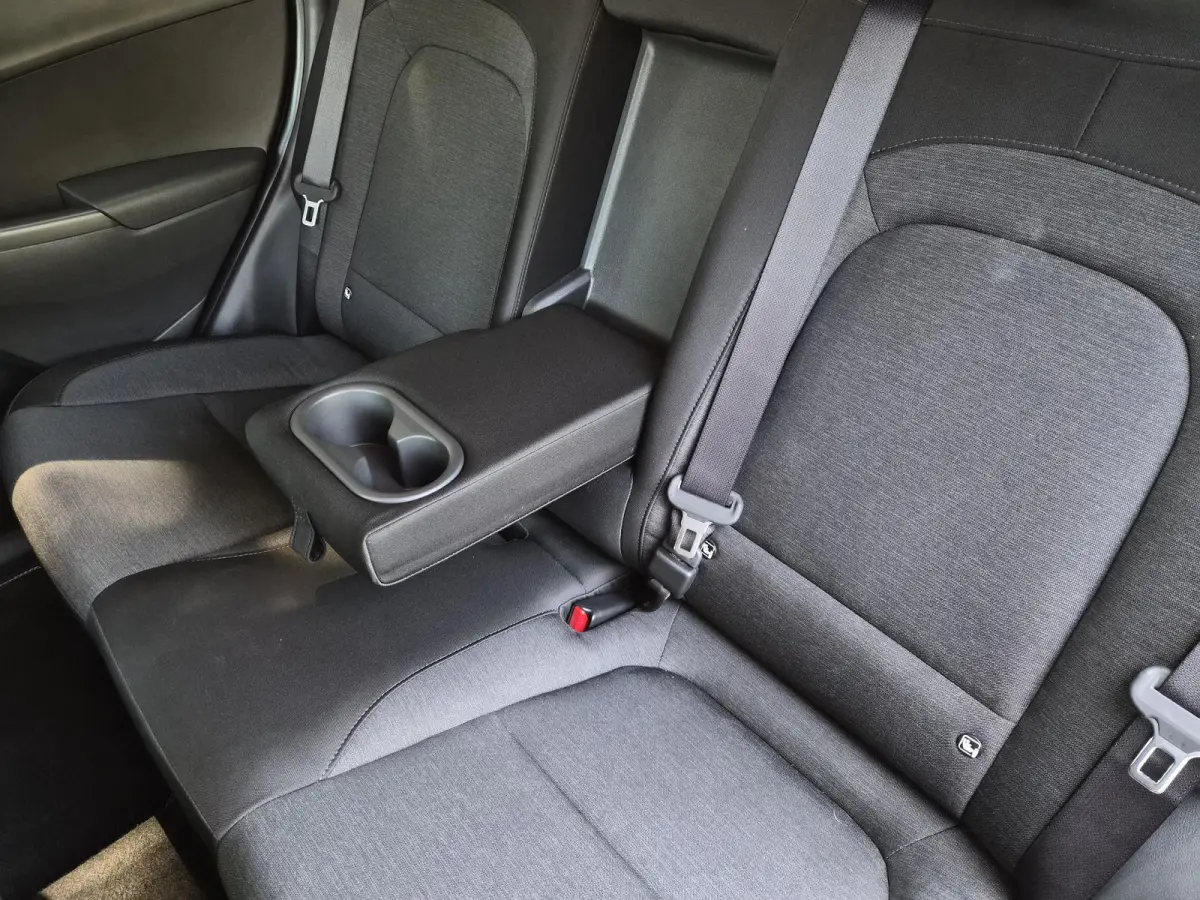 EV Comfort 39 kWh / SOH 100% / 3 fase Laden/ 8 jaar Batterijgarantie/  Fabrieksgarantie tot 02-2027 / Dealer onderhouden / Batterijgarantie tot 02-2030 / WLTP 305 km stad 435 km / CSS snella
