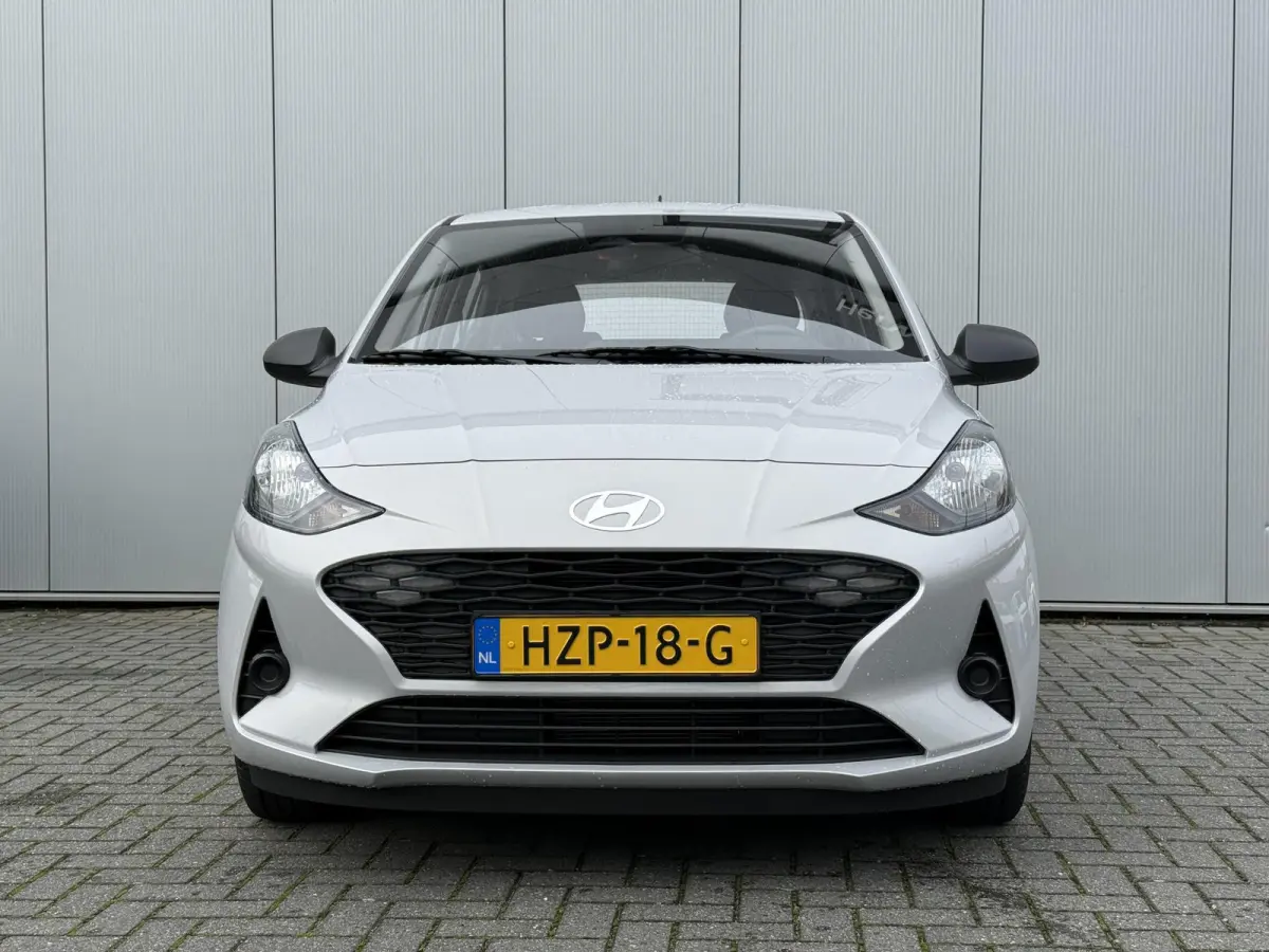 1.0 Comfort / Navigatie / Achteruitrijcamera / Parkeersensoren Achter / Airco / Cruise Control / Snel Leverbaar! /