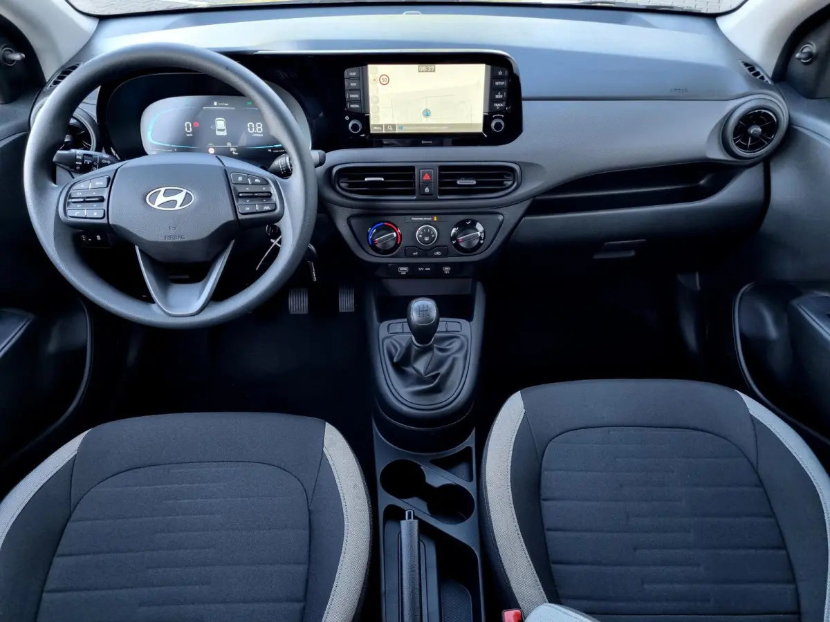 1.0 Comfort / Navigatie / Achteruitrijcamera / Parkeersensoren Achter / Airco / Cruise Control / Snel Leverbaar! /