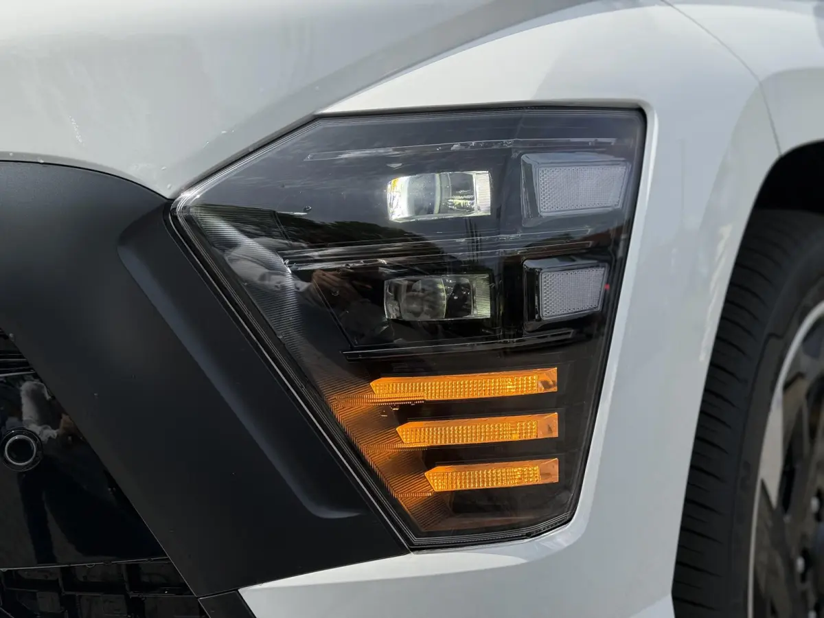 N Line 65.4 kWh / Full Option / Dynamische Routeplanner / Climate Control / Adaptive Cruise Control / 360 Camera / Stoel- & Stuurverwarming / Stoelverkoeling / Snel Leverbaar! /