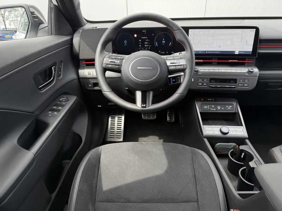 N Line 65.4 kWh / Full Option / Dynamische Routeplanner / Climate Control / Adaptive Cruise Control / 360 Camera / Stoel- & Stuurverwarming / Stoelverkoeling / Snel Leverbaar! /
