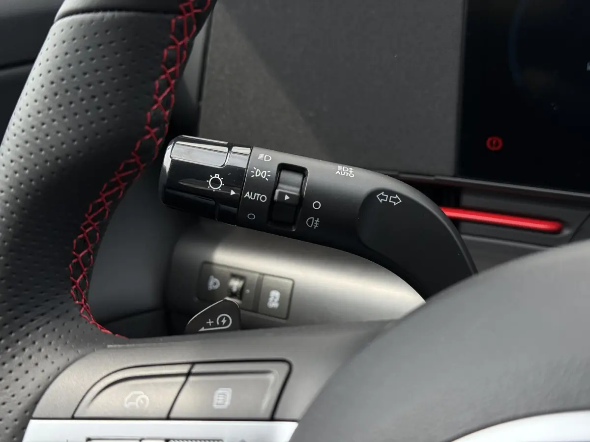 N Line 65.4 kWh / Full Option / Dynamische Routeplanner / Climate Control / Adaptive Cruise Control / 360 Camera / Stoel- & Stuurverwarming / Stoelverkoeling / Snel Leverbaar! /