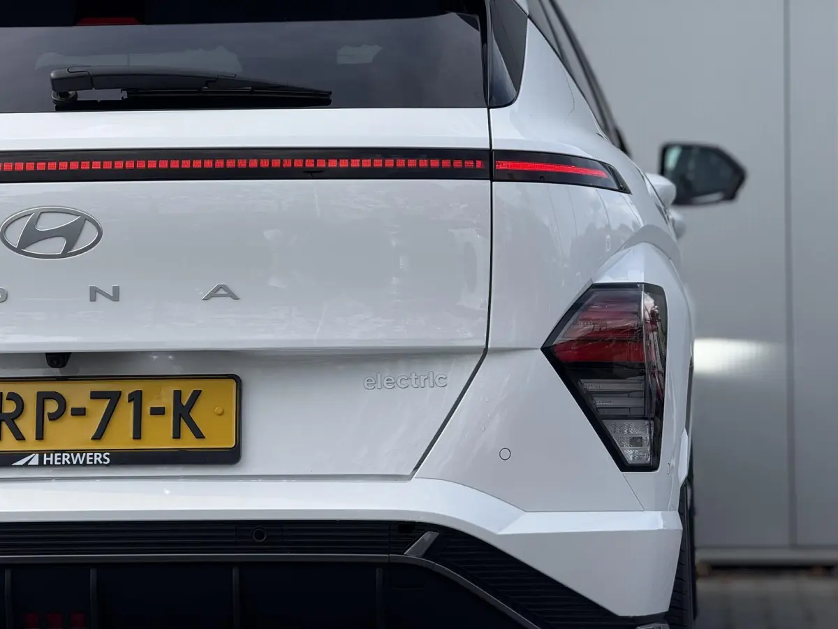 N Line 65.4 kWh / Full Option / Dynamische Routeplanner / Climate Control / Adaptive Cruise Control / 360 Camera / Stoel- & Stuurverwarming / Stoelverkoeling / Snel Leverbaar! /