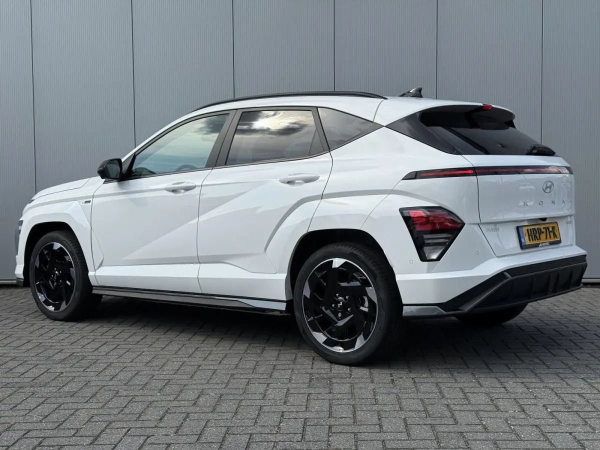N Line 65.4 kWh / Full Option / Dynamische Routeplanner / Climate Control / Adaptive Cruise Control / 360 Camera / Stoel- & Stuurverwarming / Stoelverkoeling / Snel Leverbaar! /