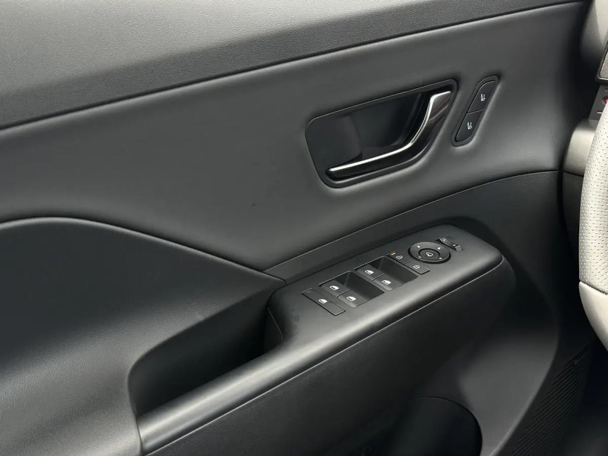 N Line 65.4 kWh / Full Option / Dynamische Routeplanner / Climate Control / Adaptive Cruise Control / 360 Camera / Stoel- & Stuurverwarming / Stoelverkoeling / Snel Leverbaar! /